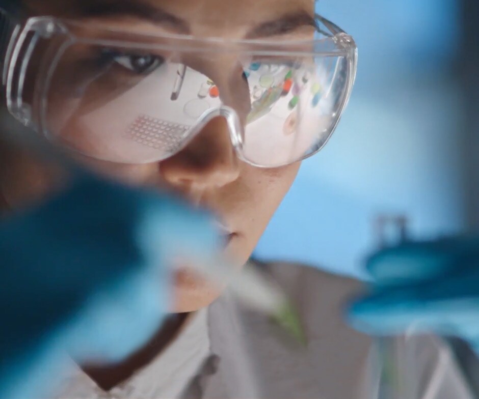 Women working with lab equipment