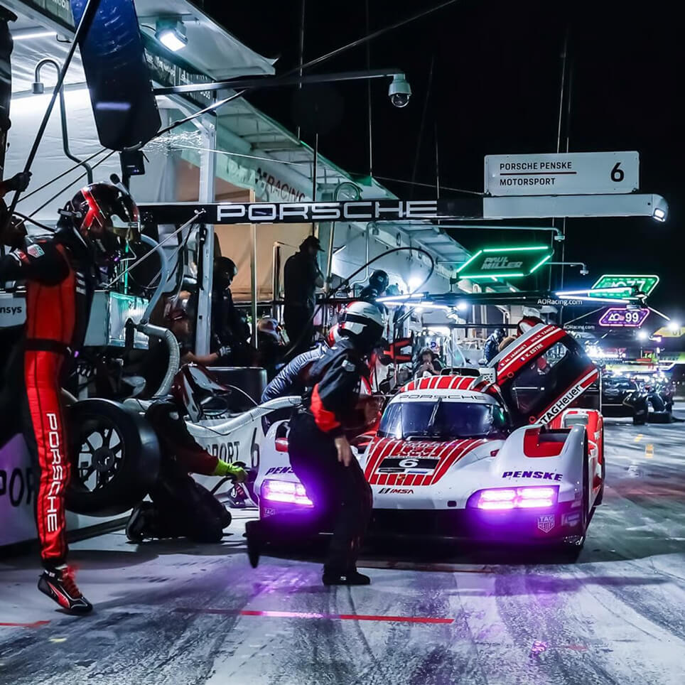 Porsche motorsport speedway