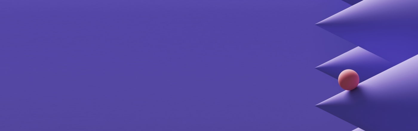 Sfera color pesca appoggiata su un gruppo di coni appuntiti viola su uno sfondo viola