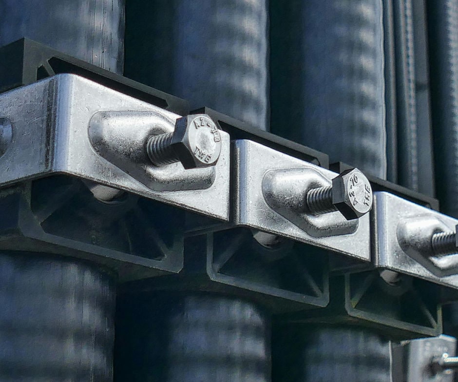 nut bolts unbolted to the device